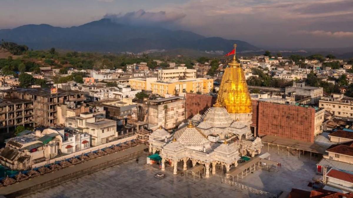 brahmin-community-demands-cm-introduce-bill-for-worship-rights-of-danta-royal-family-in-ambaji-temple-gujarat-665263