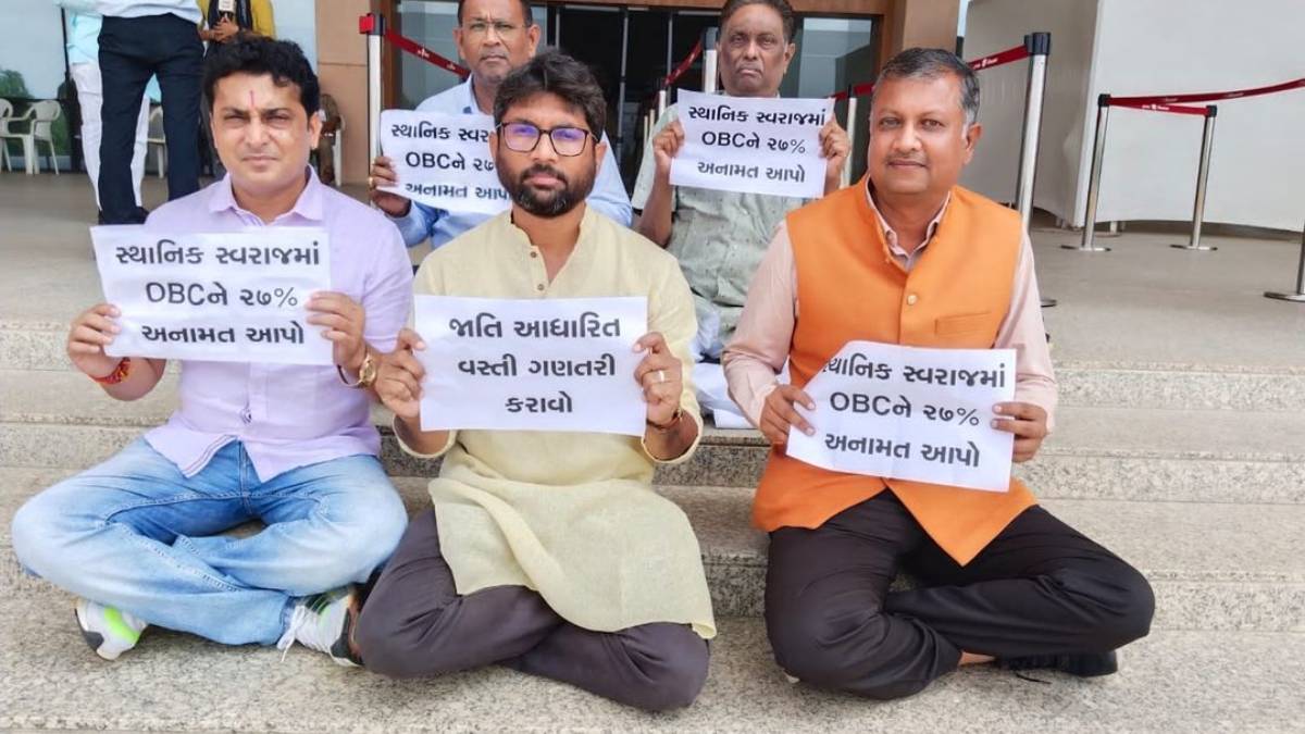 gujarat-assembly-session-last-day-congress-walkout-over-lampi-virus-issue