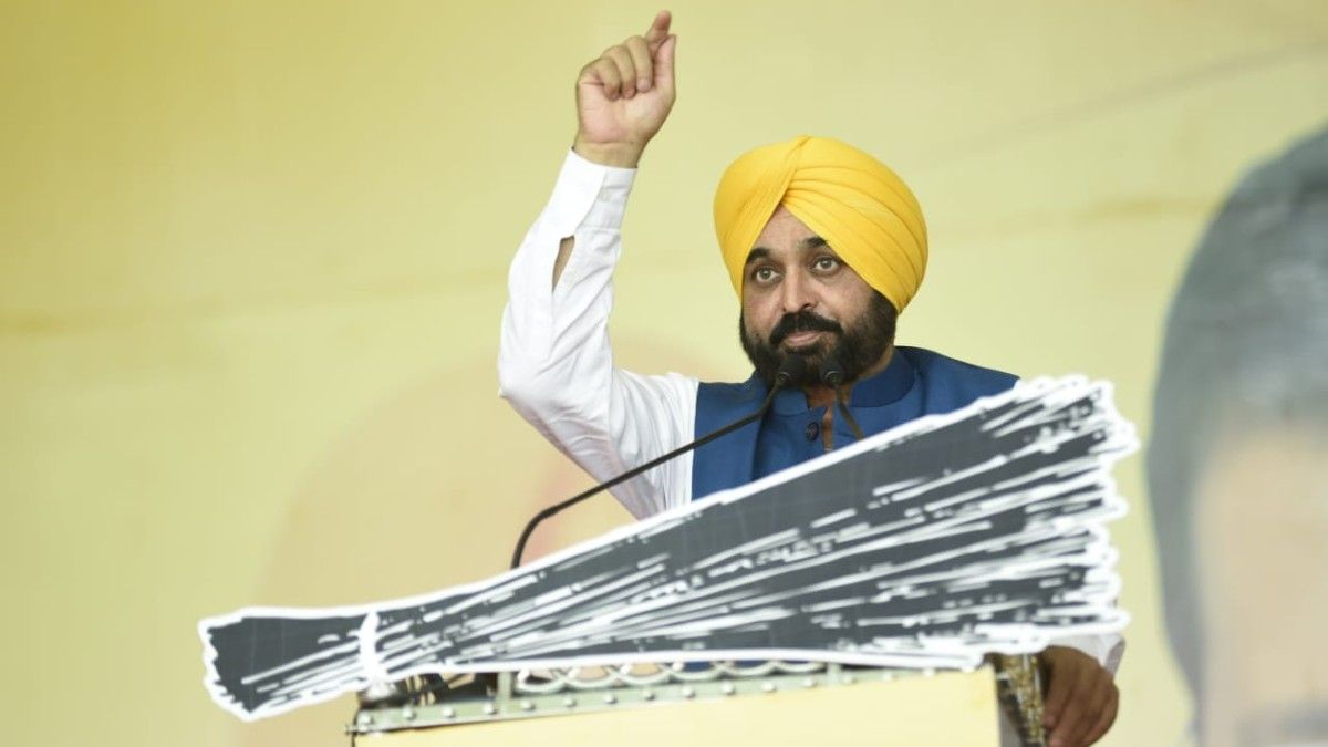 punjab-cm-bhagwant-mann-health-deteriorates-admitted-to-icu-in-mohali-hospital-598374