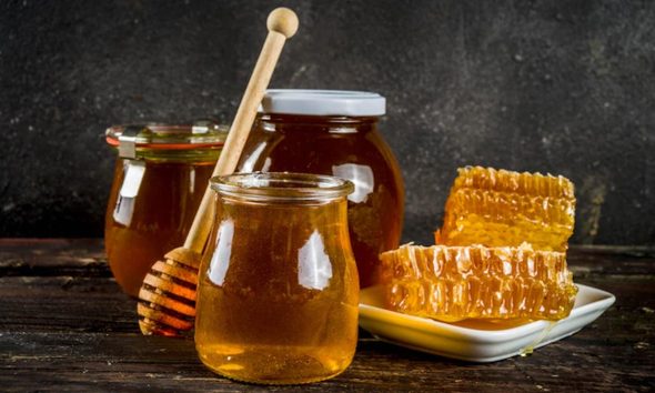 Honey Benefits: દિવસભર રહેવું છે સુપર એક્ટિવ? રોજ સવારે લો એક ચમચી મધ, જાણો તેના અદભૂત ફાયદા