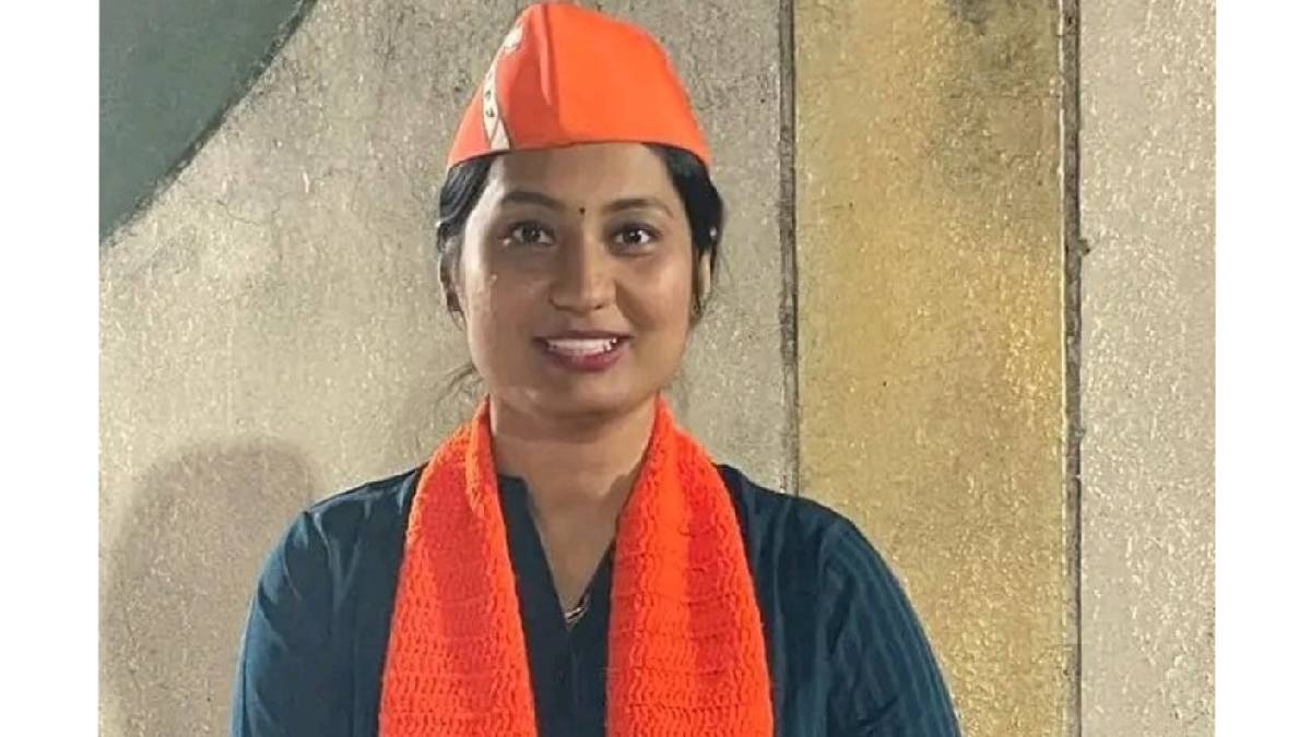 opposition-of-bjp-candidate-on-naroda-seat-locals-protest-against-payal-kukrani-in-khodiyar-nagar
