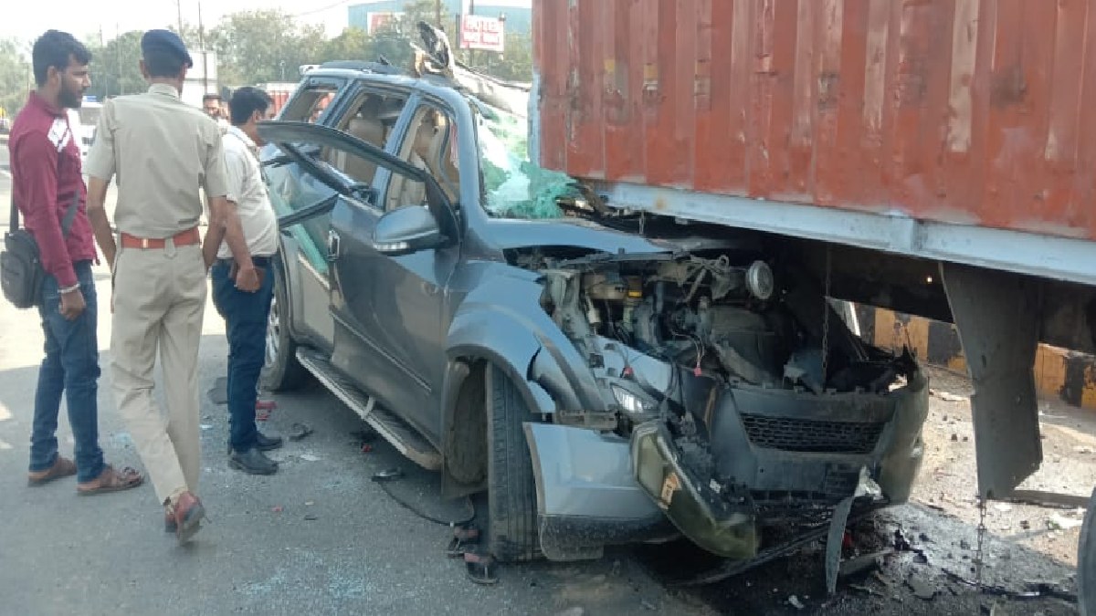 suv-crashes-into-container-near-jarod-in-vadodara-4-die-on-the-spot-including-an-8-year-old-child