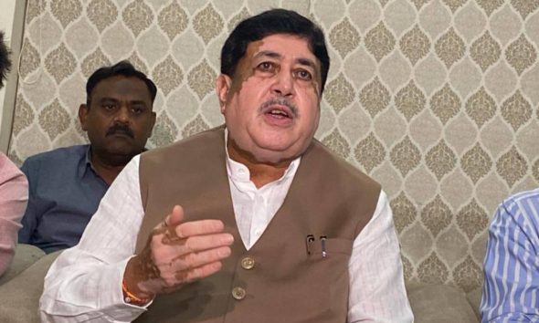 Amreli: કમોસમી કમઠાણથી ગરમાયેલા રાજકીય માહોલ વચ્ચે દિલીપ સાંઘાણીની સૂચક પોસ્ટ, લખ્યું- 'દિકરીના નિહાપા…લાગ્યા'