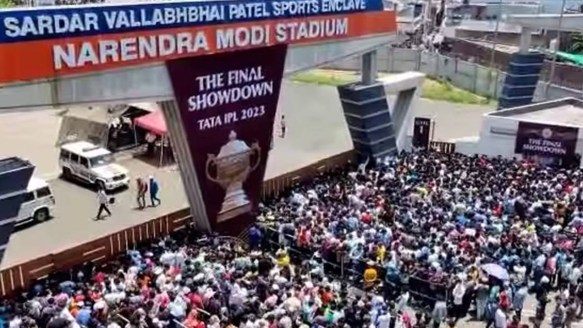 ipl-2023-final-ticket-long-queue-outside-narendra-modi-stadium-136424