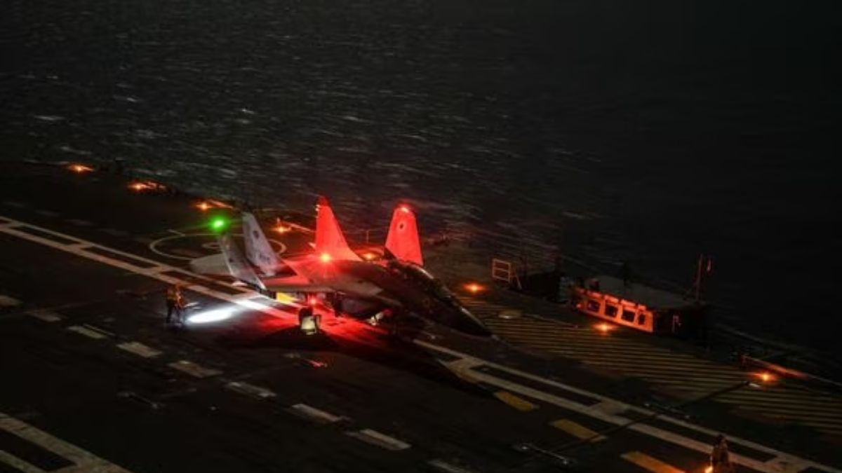 indian-navy-achieves-another-historic-milestone-by-undertaking-the-maiden-night-landing-of-mig-29k-on-ins-vikrant-136275