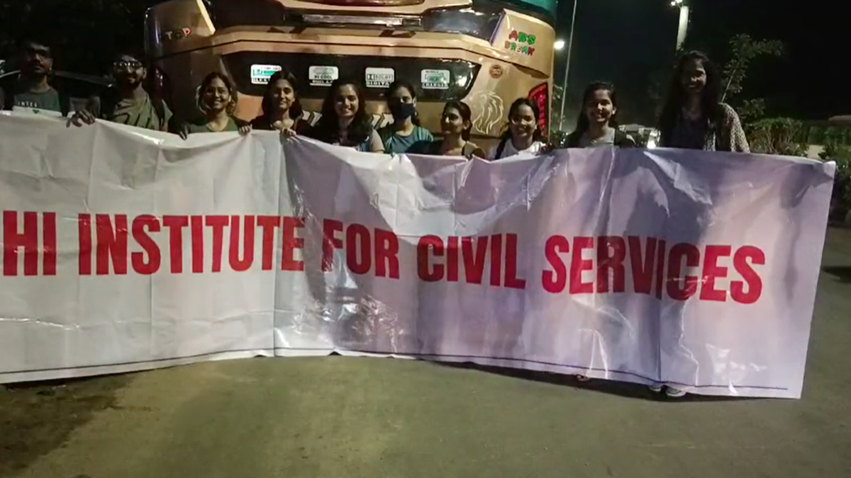 Vadodara ભારતપાકિસ્તાન ઝીરો બોર્ડર ખાતે નિર્ભય સૈનિકોને રક્ષાનું બંધન