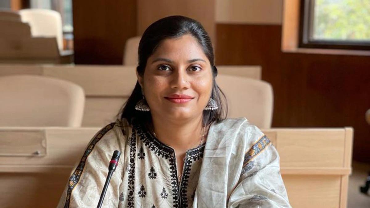Success Story: માતા 8 પાસ-પિતા મિકેનિક..મિશાલ છે સરકારી સ્કૂલમાંથી ...