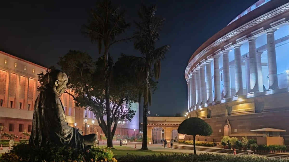 special-session-of-parliament-will-start-from-today-5-days-8-bills-and-entry-in-new-building-find-out