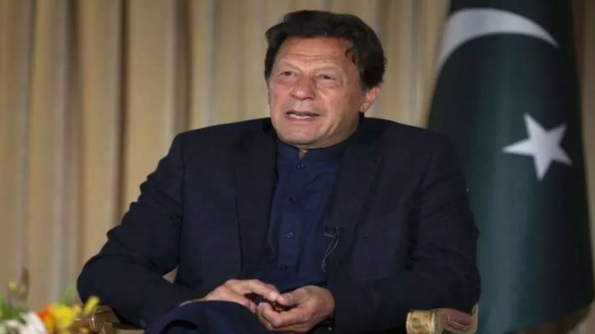 pakistan-news-former-prime-minister-imran-khan-charged-in-cipher-case-220370
