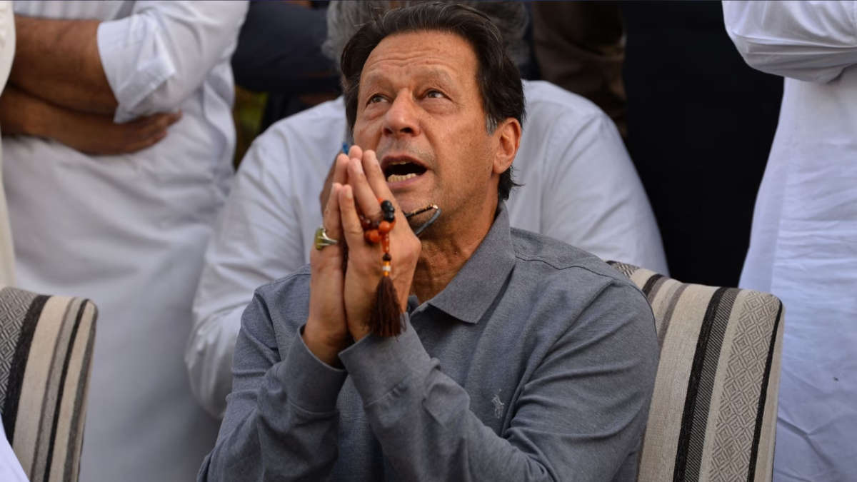 imran-khans-fear-is-increasing-in-jail-he-said-he-can-kill-me-by-giving-slow-poison-there-have-been-two-attempts-to-kill-him-222940