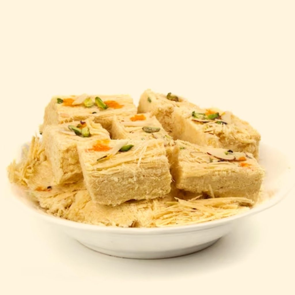 Soan Papdi Recipe: ઘરે હલવાઈની જેમ ક્રિસ્પી અને લેયર્ડ સોન પાપડી કેવી ...