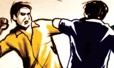 Rajkot: મહિલા અને તેના પતિએ ઑફિસમાં ઘૂસી સીનીયર એકાઉન્ટન્ટ ઢીબી નાંખ્યો,  બોટલોના ઘા કરી તોડફોડ કરતાં પોલીસ ફરિયાદ | Rajkot News Couple Vandalised  Accountant Office ...