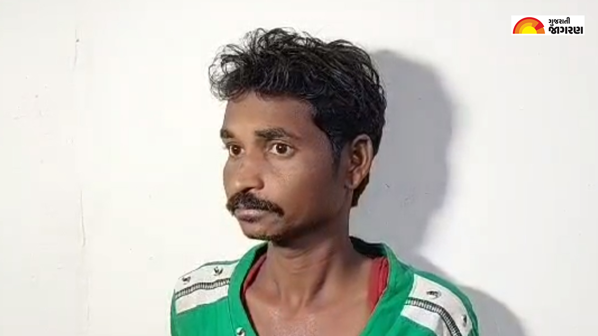 Rajkot જેતપુરના પેઢલા ગામ પાસે પ્રેમી સાથે કામલીલામાં મગ્ન પત્નીને