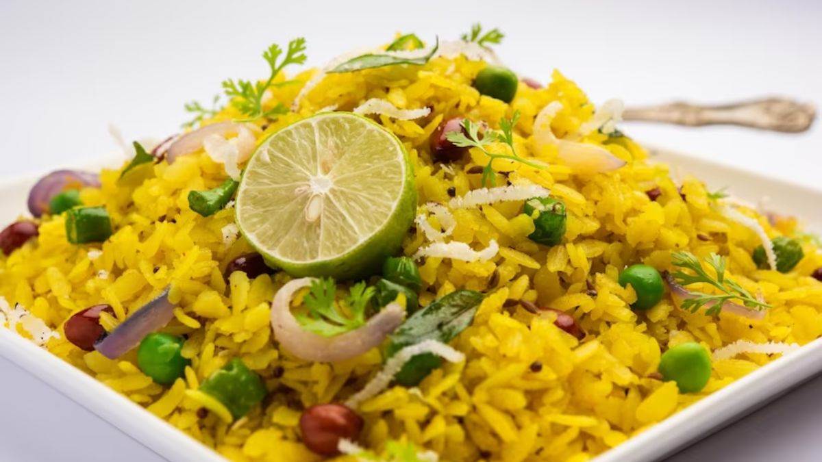 tasty-kanda-poha-recipe-in-gujarati-253855