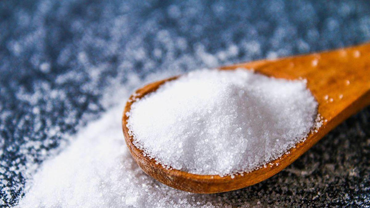 ry-this-simple-salt-trick-to-strengthen-your-luck-bad-energies-will-be-removed-256886