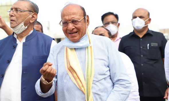 shankersinh-vaghela-returns-to-political-arena-with-loan-waiver-campaign-from-rajkot