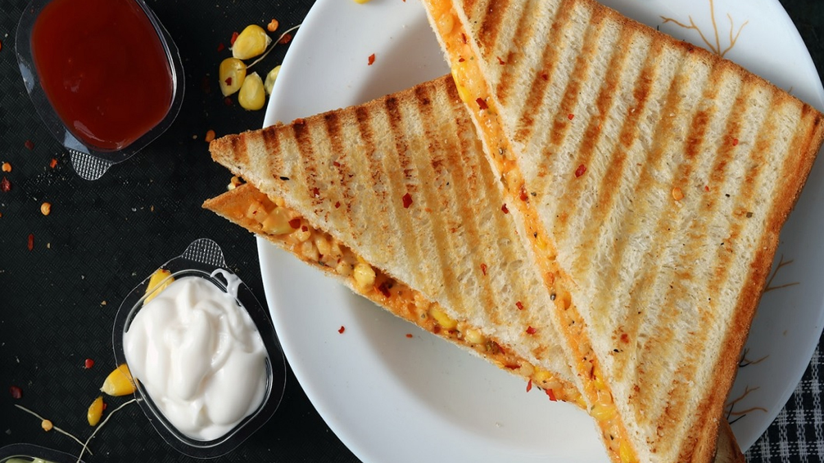 how-to-make-veg-grilled-cheese-sandwich-recipe-at-home-249990