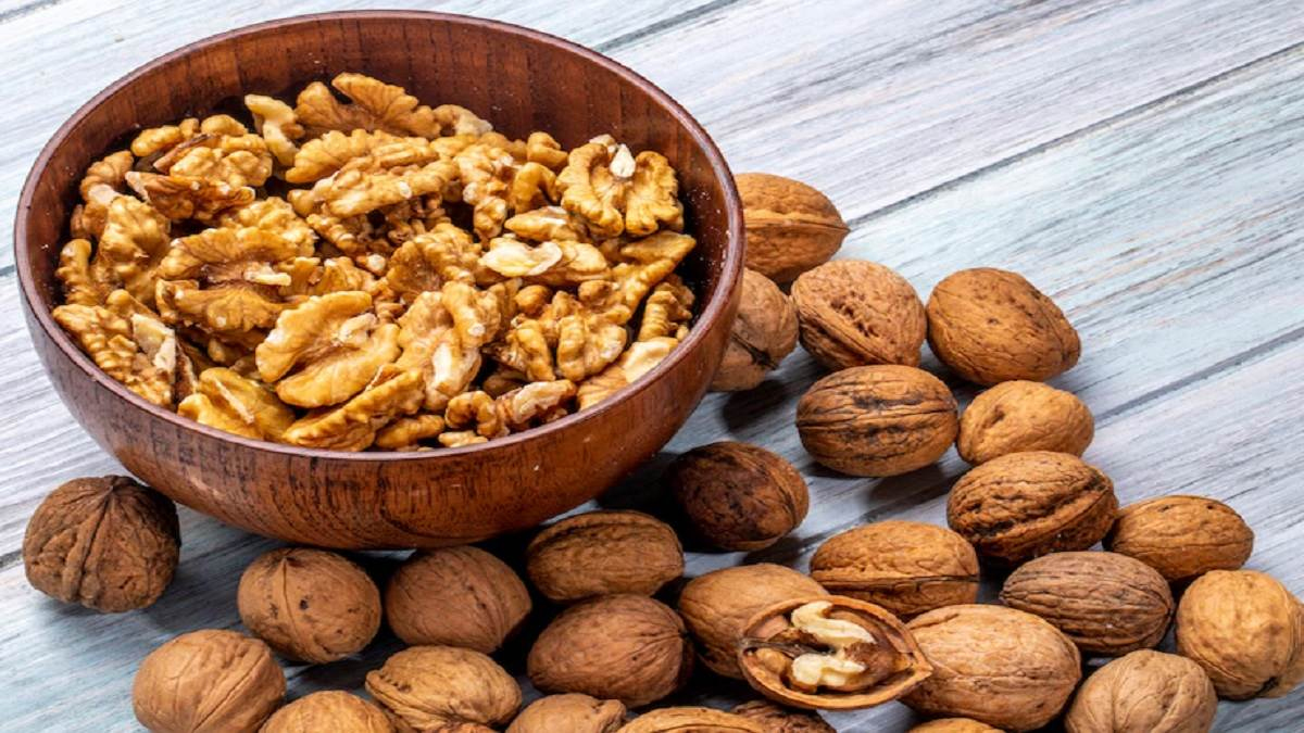 walnuts-side-effects-these-people-should-not-eat-walnuts-even-by-mistake-250031