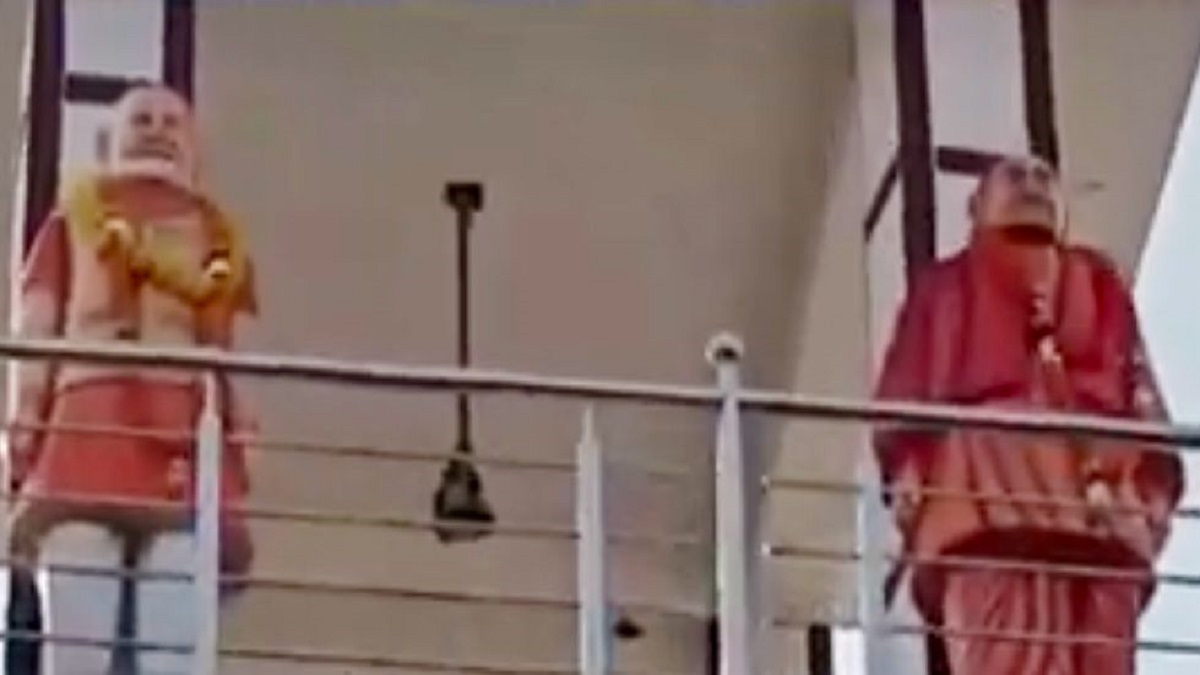 bharuch-news-pm-modi-and-cm-yogi-statue-install-in-ram-temple-at-ankleshwar