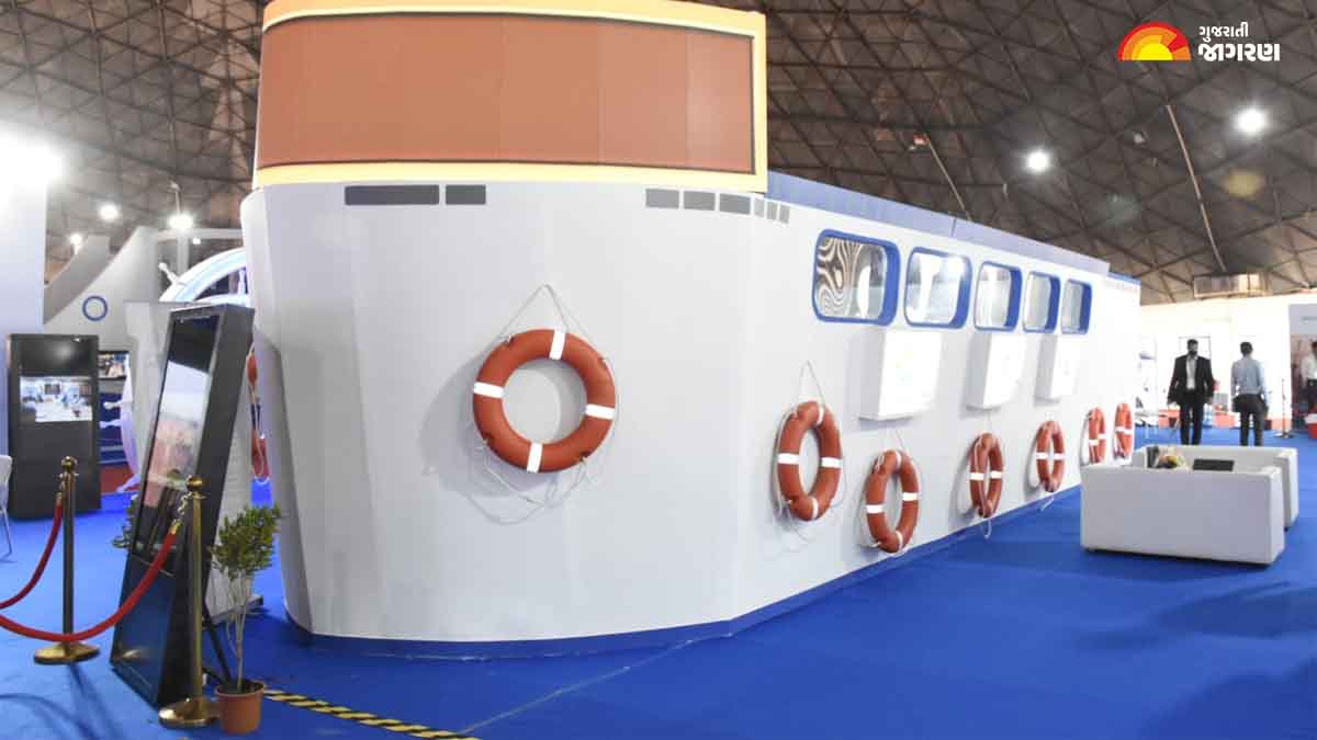 Global Trade Show 2024: બ્લ્યુ ઇકોનોમિ થીમ આધારિત પેવેલિયન આકર્ષણનું કેન્દ્ર , જહાજ ચલાવવાનો અનુભવ કરતા મુલાકાતીઓ