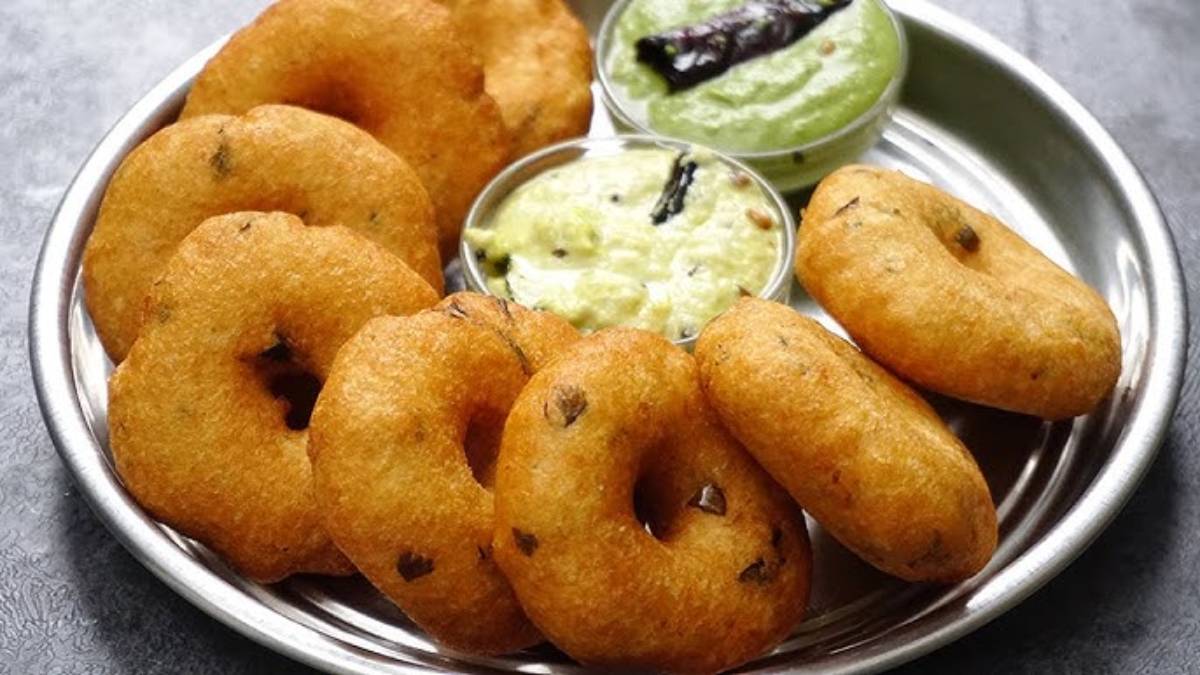 south-indian-traditional-food-medu-vada-recipe-259195