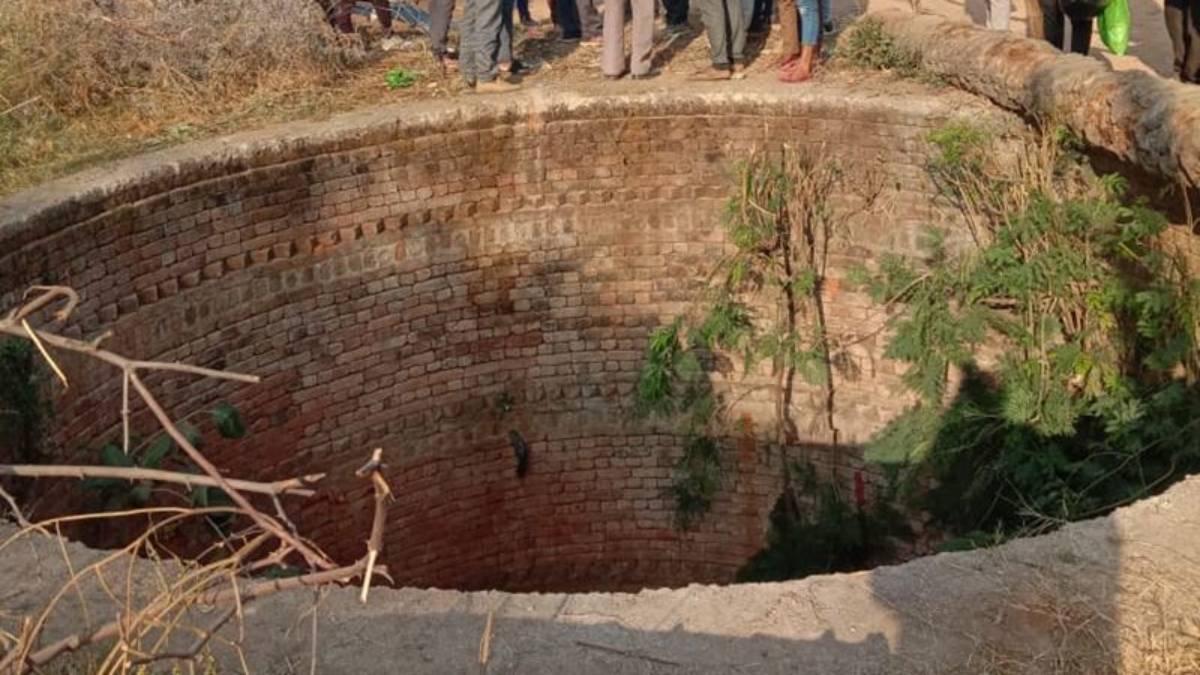 જામનગરમાં પ્રેમલગ્નનો કરુણ અંતઃ શંકાશીલ યુવકનો પુત્રી સાથે આપઘાત, પત્ની સાથે માથાકૂટ બાદ 8 માસની દીકરીને તેડીને કૂવામાં ઝંપલાવ્યું