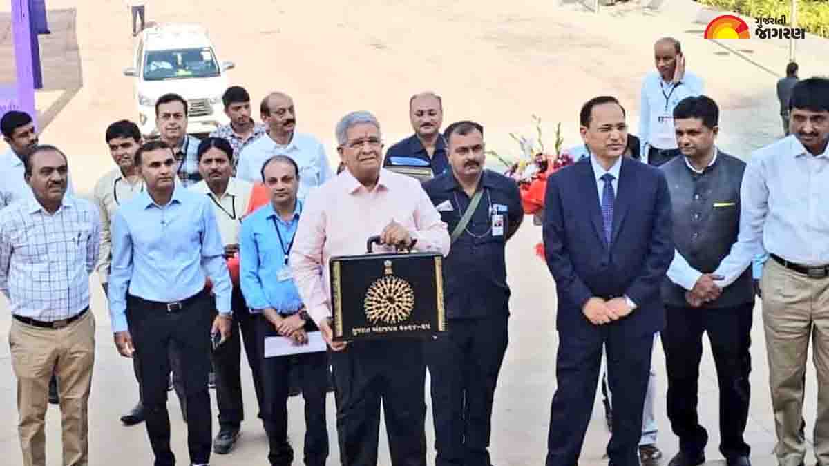 gujarat-budget-2024-live-news-updates-in-gujarati-finance-minister-kanubhai-desai-presents-gujarat-state-budget-for-fiscal-2024-25-in-assembly-february-2