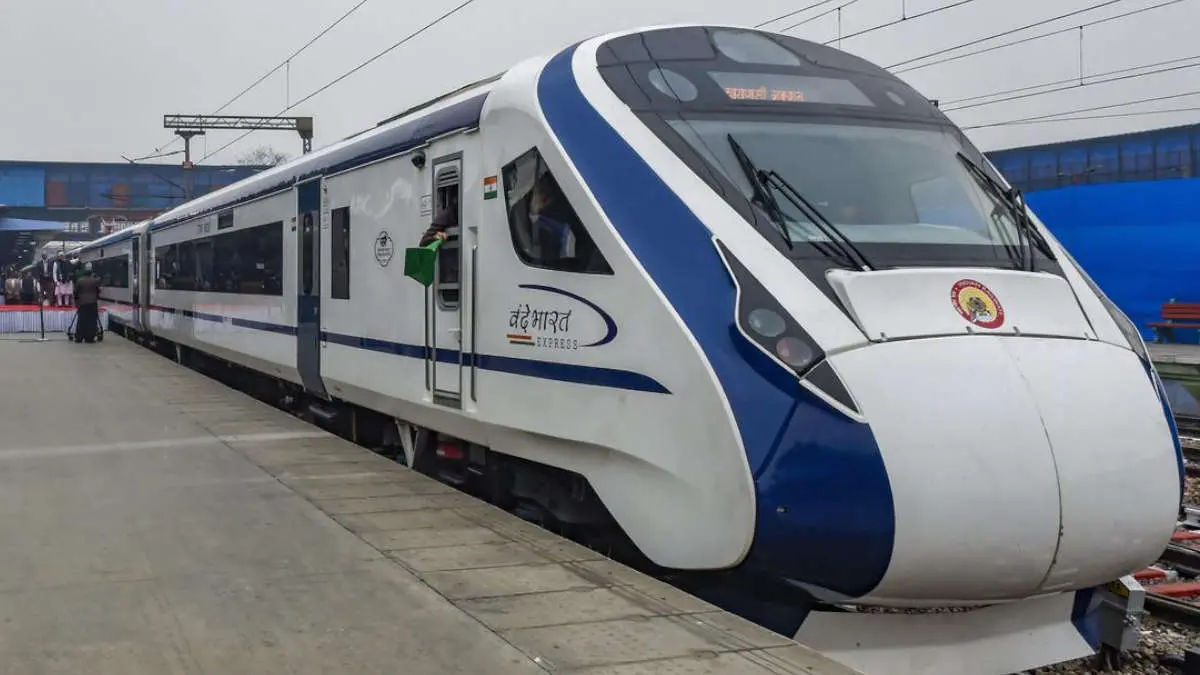 vande-bharat-ahmedabad-jamnagar-vande-bharat-extended-to-dwarka-one-more-vande-bharat-started-between-ahmedabad-mumbai-307239