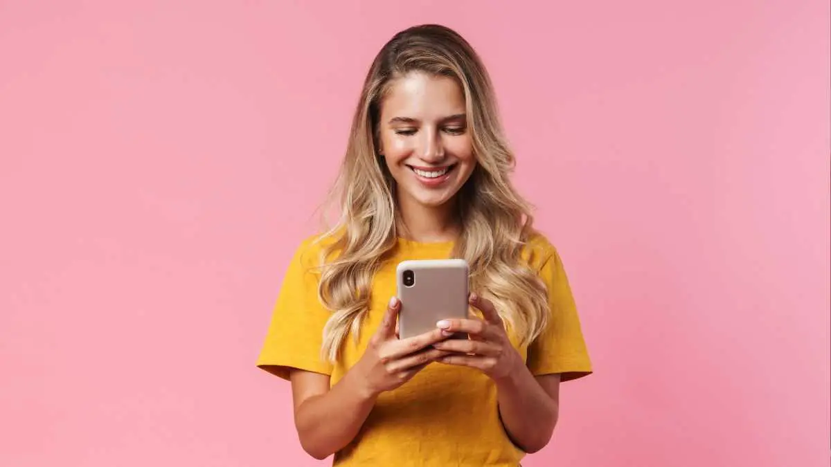 show-your-child-this-on-your-phone-instead-of-cartoons-psychologists-say-social-learning-will-increase-625949