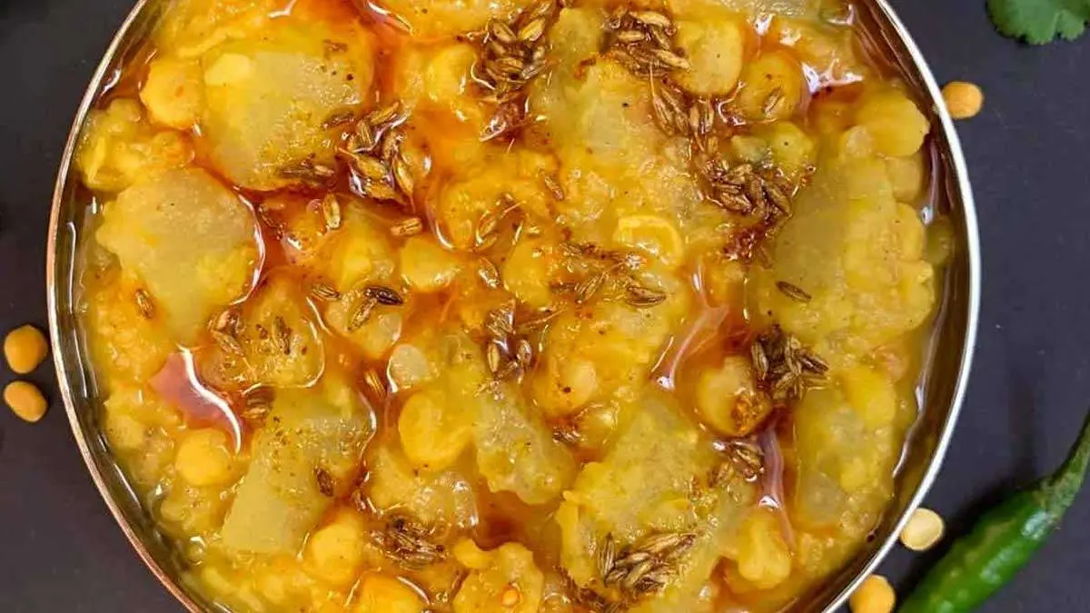 how-to-make-dudhi-chana-dal-nu-shaak-or-lauki-chana-dal-sabzi-346042