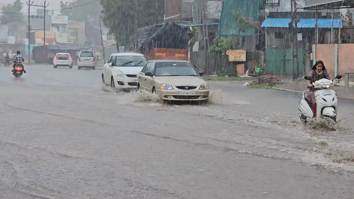 kheda-news-195-taluka-gets-rain-across-the-gujarat-till-10-pm-on-20th-august-588989