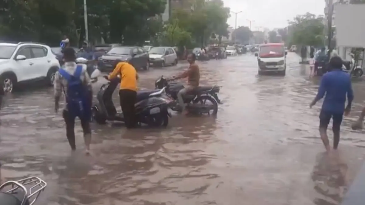 tapi-news-216-taluka-gets-rain-across-the-gujarat-till-4-pm-on-7th-september-599025