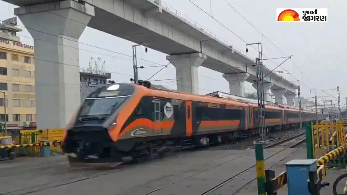 india-first-20-coach-vande-bharat-express-will-run-between-ahmedabad-and-mumbai-learn-about-its-stops-fares-and-timings-378671