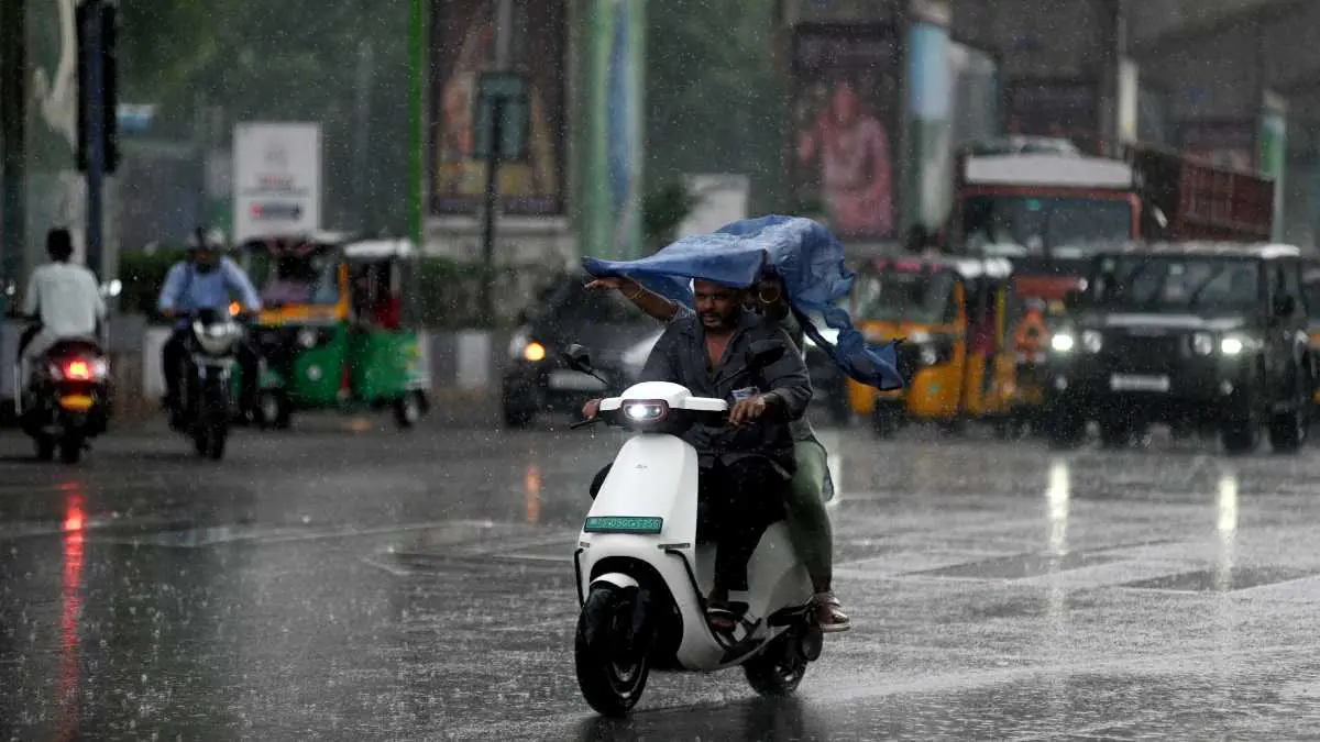 weather-update-heavy-rain-in-gujarats-district-23-08-2025-590264