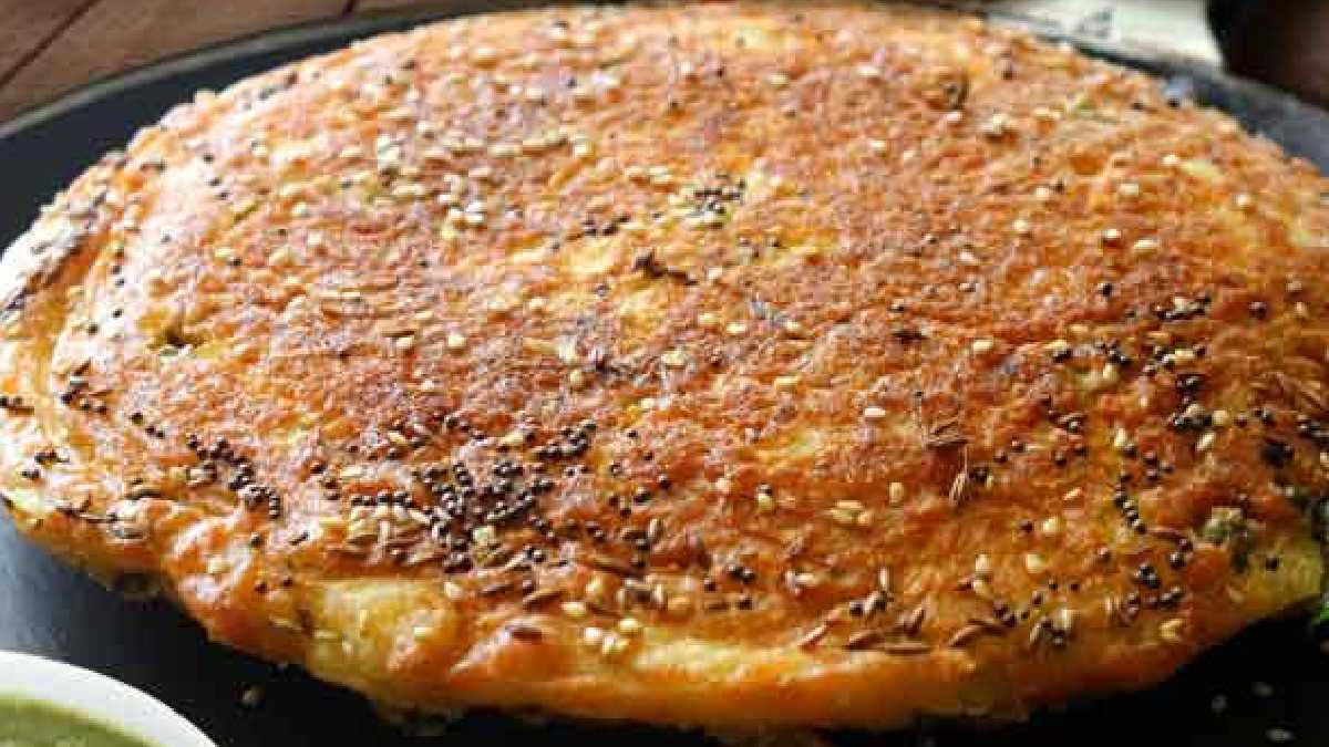 easy-recipe-to-make-gujarati-mixed-dal-handvo-at-home-for-breakfast