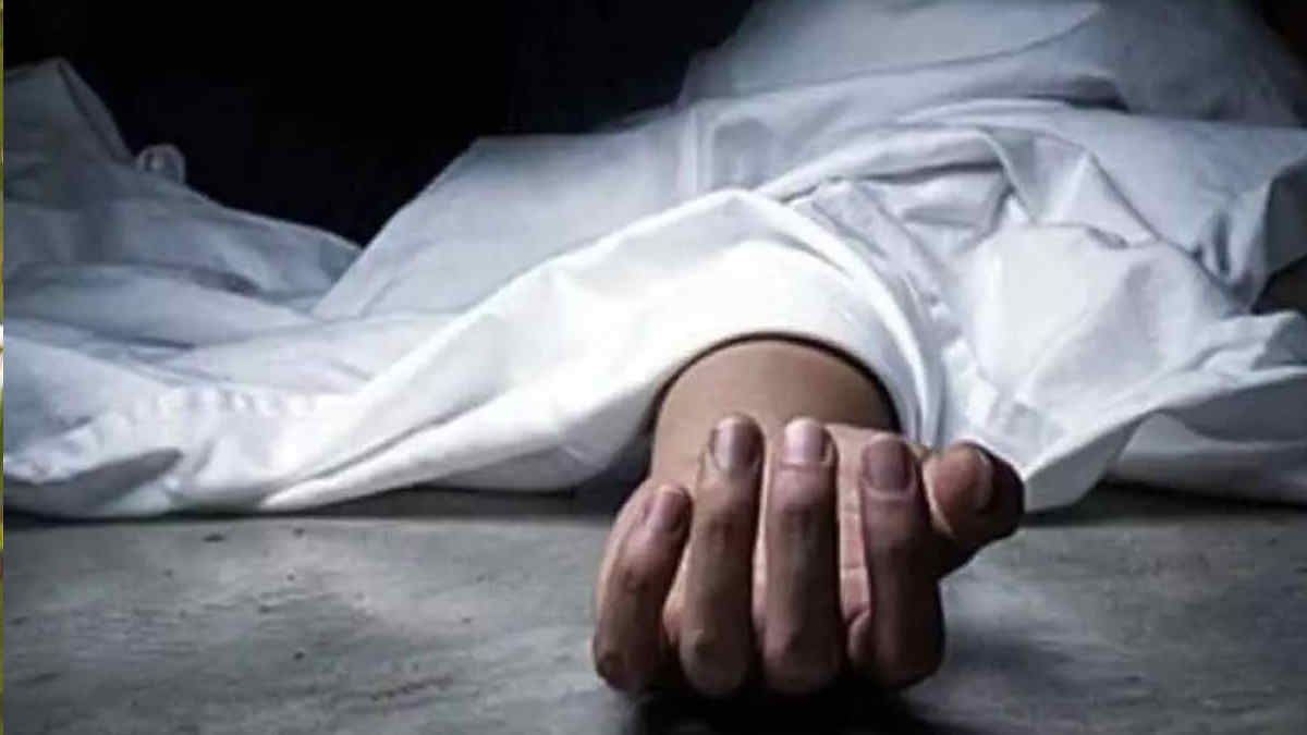 ahmedabad-minor-dies-after-being-hit-by-train-near-saijpur-bogha-railway-gate-family-mourns-594749