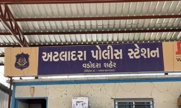 vadodara-news-usurers-terror-10-percent-interest-charged-on-amount-taken-for-mothers-treatment