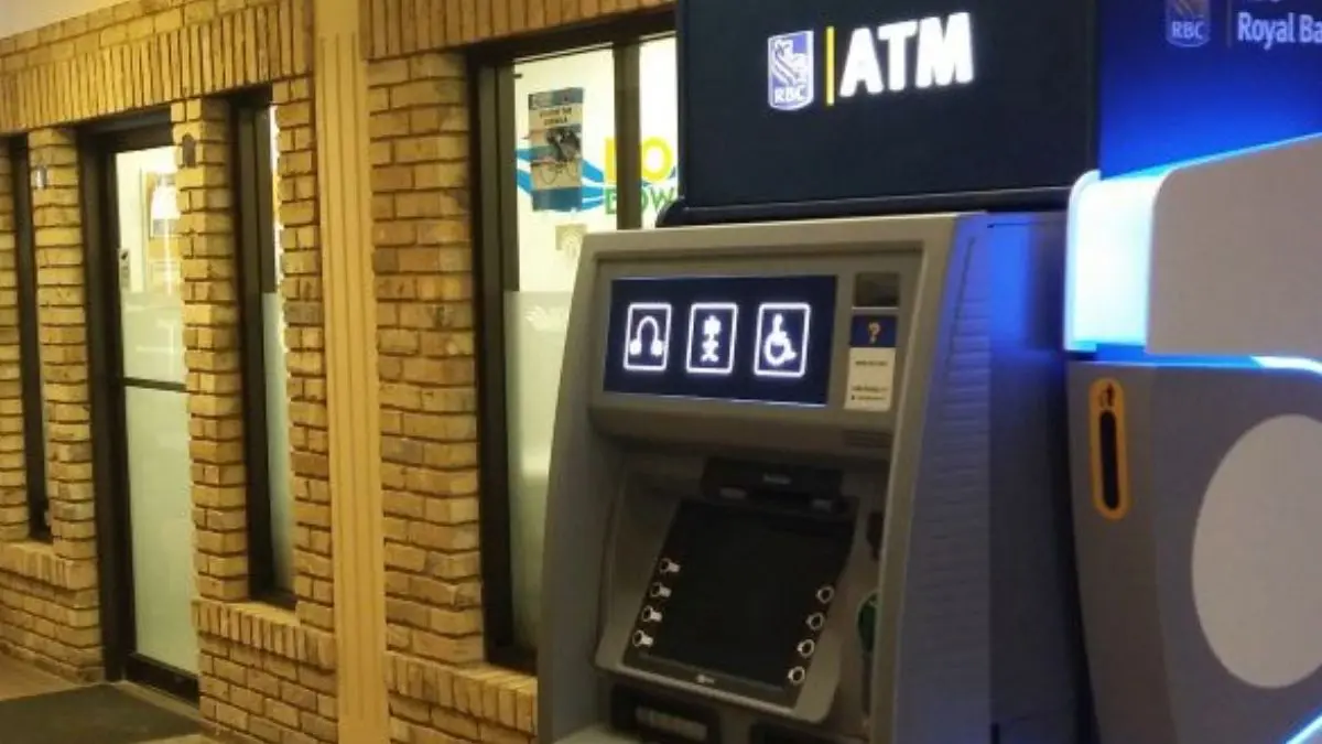 atm-business-cash-withdrawal-machine-can-also-earn-money-know-complete-details-of-atm-franchise-454121