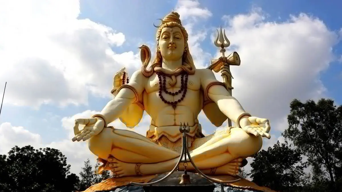 Shiv Mandir In Gujarat: ગુજરાતના પ્રખ્યાત શિવ મંદિરો, મહાશિવરાત્રી દરમિયાન ભોળાનાથના દિવ્ય દર્શન કરો