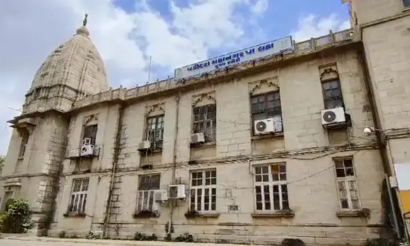 વડોદરા ગ્રીન સિટી પ્રોજેક્ટમાં કરોડોના ગ્રીન સ્કેમનો કોંગ્રેસનો આક્ષેપ, સ્થાયી સમિતિ ચેરમેને નિરાધાર ગણાવ્યા