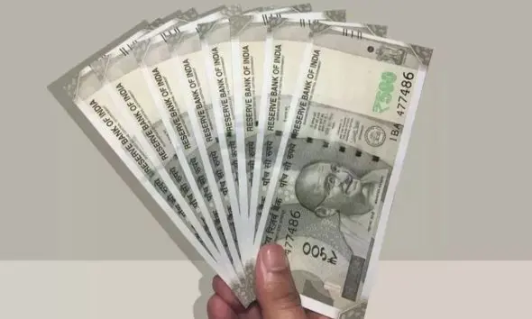 Money Management Tips: પૈસા સાથે સંકળાયેલ આ ટેવ કેળવવાની આજથી જ શરૂઆત કરી દો, આર્થિક મોરચે શાંતિ મળશે