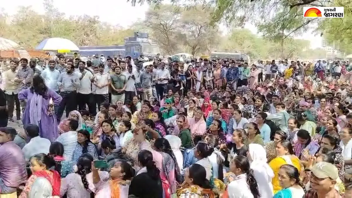 gujarat-health-workers-strike-continues-in-gandhinagar-will-resume-duty-only-after-settlement-mahasangh-president-497940
