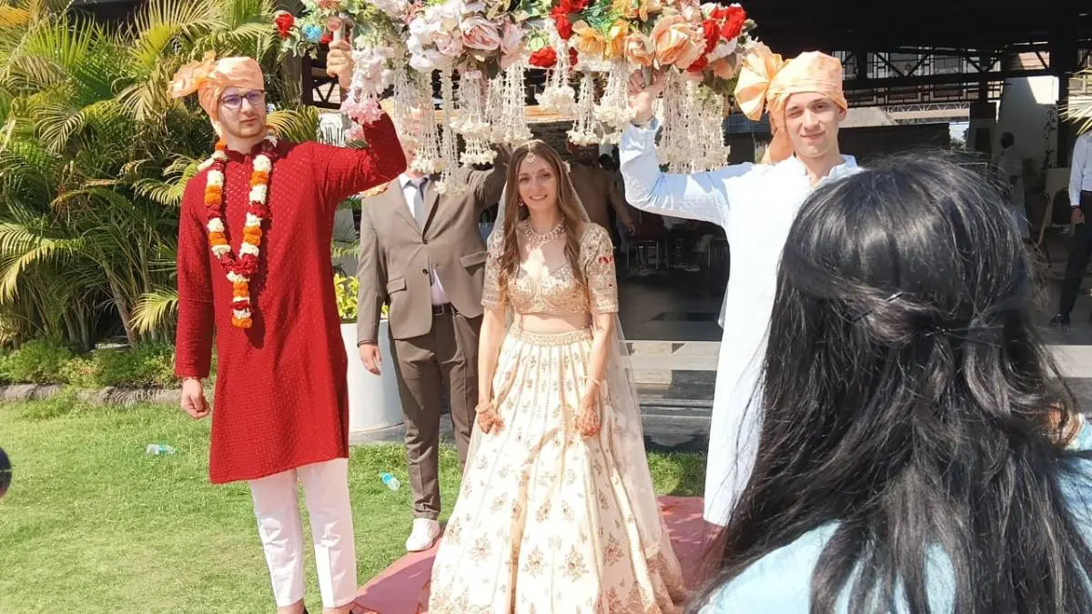 german-bride-adopted-indian-culture-married-deepesh-patel-490817