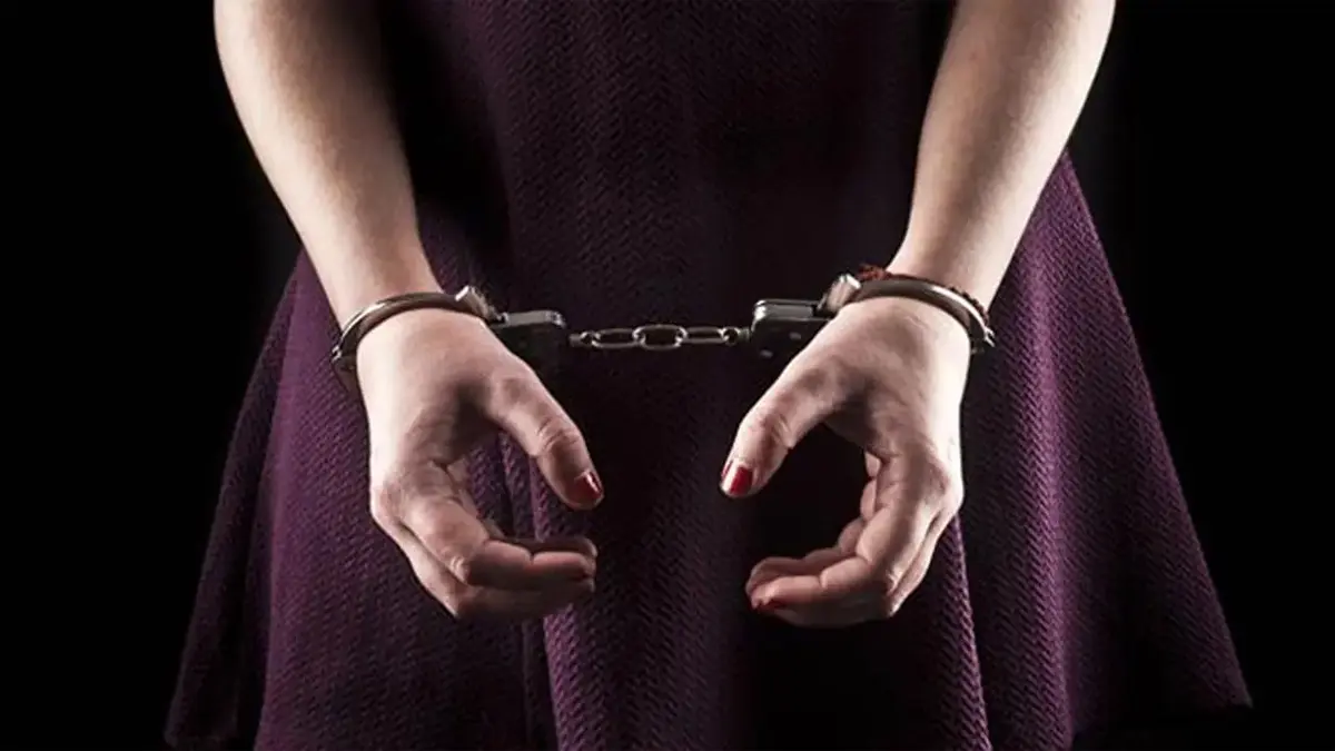 rajkot-news-3-held-along-with-woman-under-arms-act-in-bajrangwadi-588255