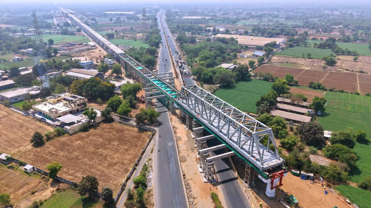 Bullet Train Project: નડિયાદ નજીક નેશનલ હાઈવે નં. 48 પર 2 X 100 મીટર લાંબા સ્ટીલના પુલનો પ્રથમ 100 મીટર લાંબો સ્પાન લોન્ચ