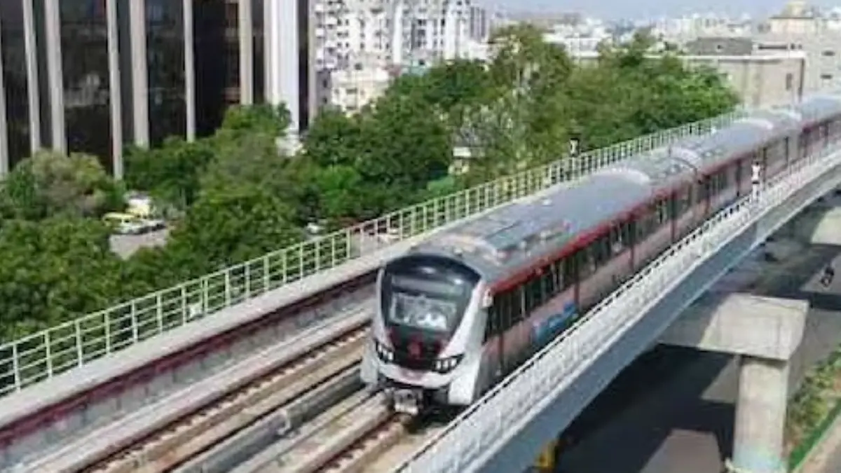 koba-metro-station-on-the-ahmedabad-gandhinagar-route-is-expected-to-open-before-diwali-offering-smoother-travel-for-commuters-598297