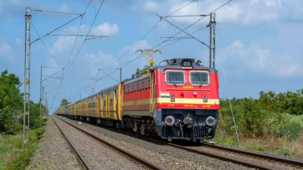 Western Railway: વારાણસી-સાબરમતી એક્સપ્રેસ અને ભુજ-બરેલી આ દિવસથી ડાયવર્ટ રુટ પર દોડશે