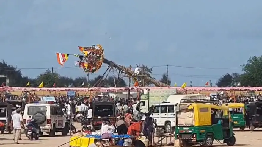 Porbanadar News: પોરબંદરમાં રામદેવપીરનો મંડપ ધરાશાયી, એકનું મોત, 16થી વધુ  ઇજાગ્રસ્ત - Ramdevpir Mandap collapsed in Porbandar, one dead, more than 16  injured