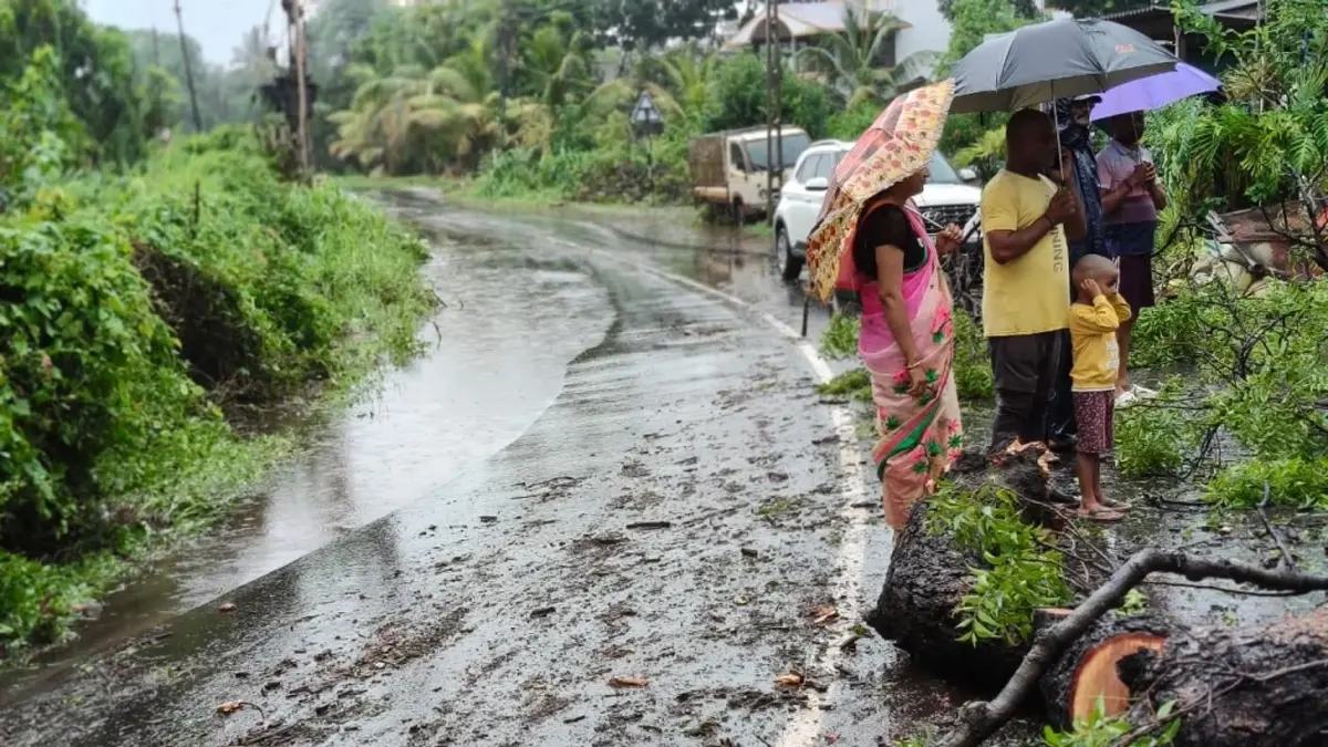 weather-update-heavy-rain-in-gujarat-district-20-6-2025-551102