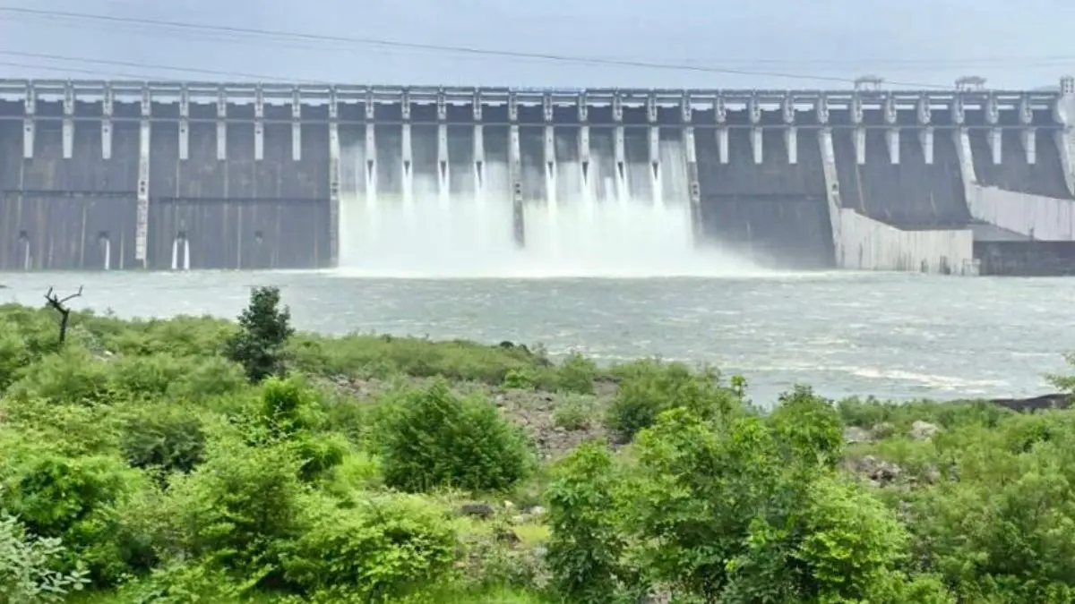 dahod-adalwada-dam-on-the-verge-of-overflowing-alert-issued-in-nine-villages-576878